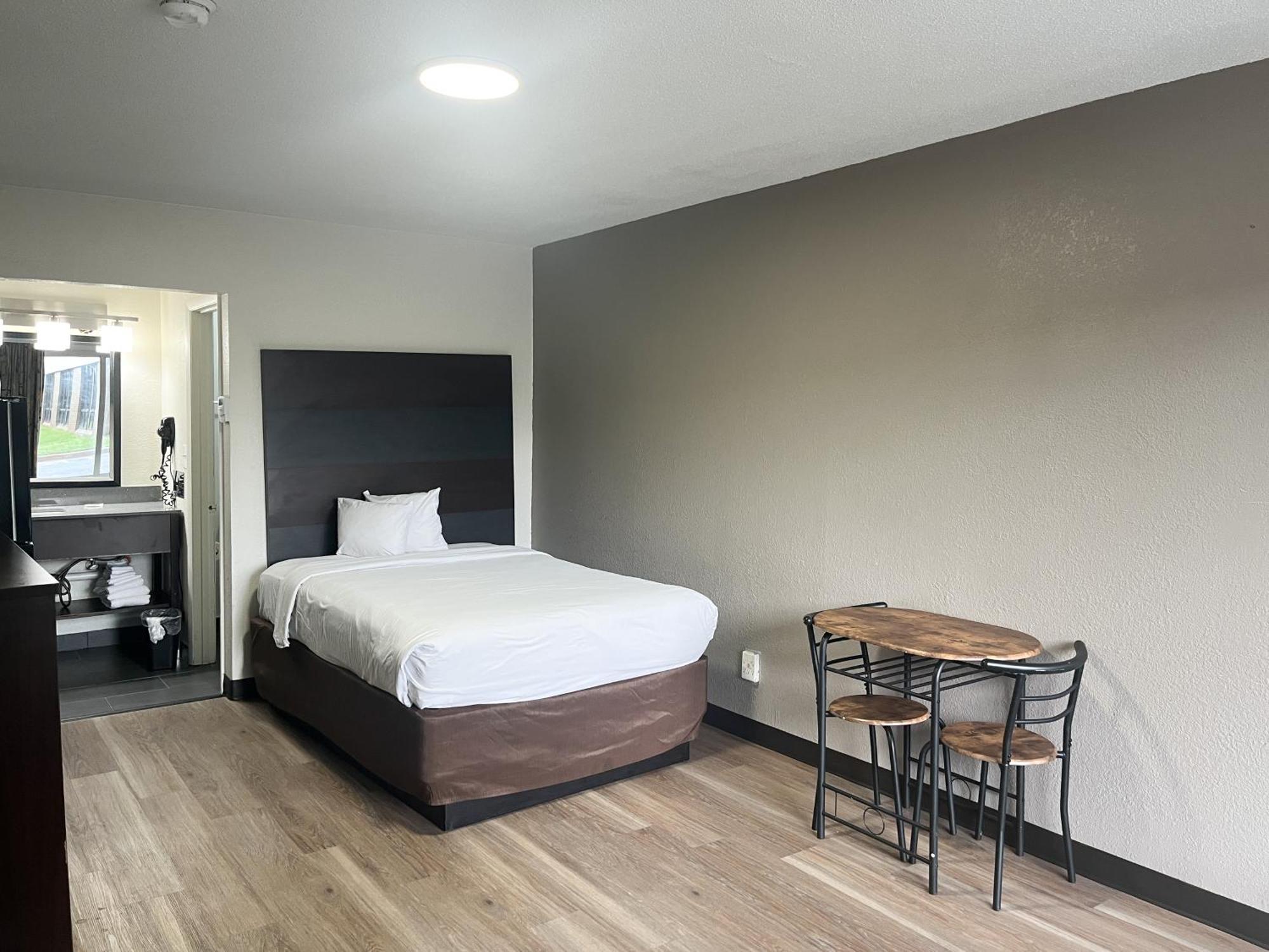 Motel 6 Charlotte, Nc - Airport South מראה חיצוני תמונה