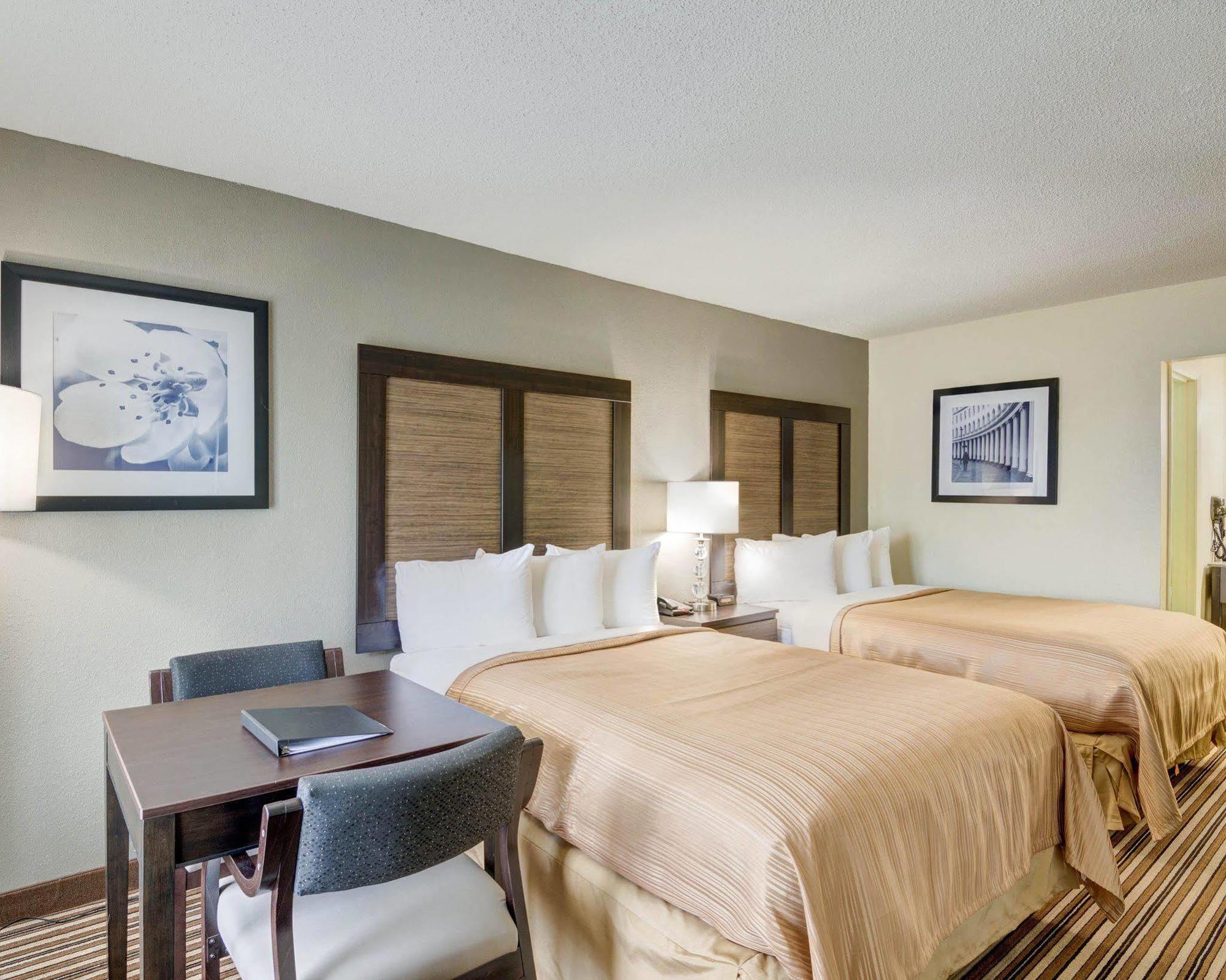 Motel 6 Charlotte, Nc - Airport South מראה חיצוני תמונה