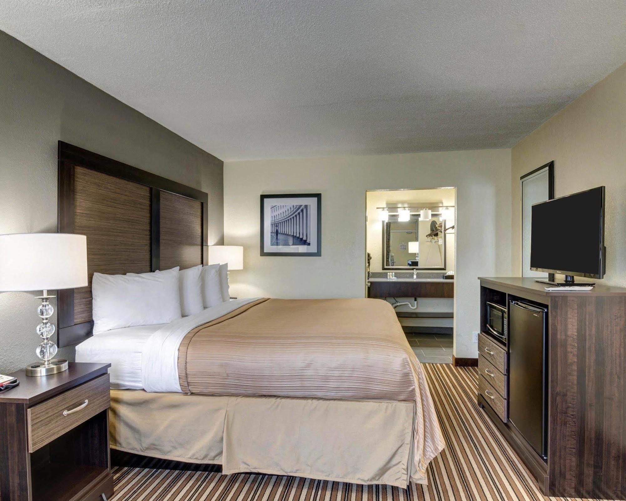 Motel 6 Charlotte, Nc - Airport South מראה חיצוני תמונה